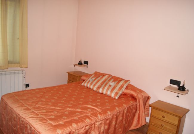 Apartment in Incles - E030218